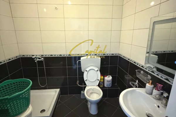 Shtepi me qera Apartament ne Tirane, 2+1, Mobilimi E mobiluar, Pagesa 55,000  Leke.