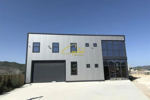 Ambient biznesi me qera 4+1 ne Tirane - 4,000 Euro