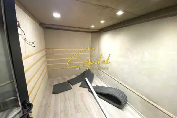 Ambient biznesi me qera 1+1 ne Tirane - 300 Euro