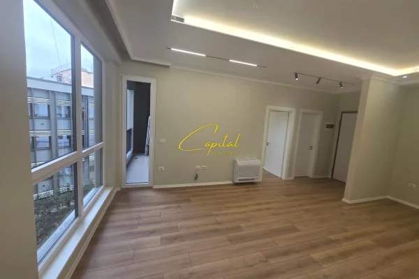 Ambient biznesi me qera 3+1 ne Tirane - 700 Euro