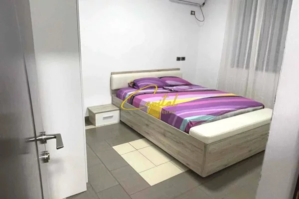 Shtepi me qera Apartament ne Tirane, 1+1, Mobilimi E mobiluar, Pagesa 50,000  Leke.