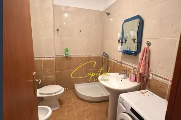 Appartamento in affitto a Tirana 2+1, Arredato