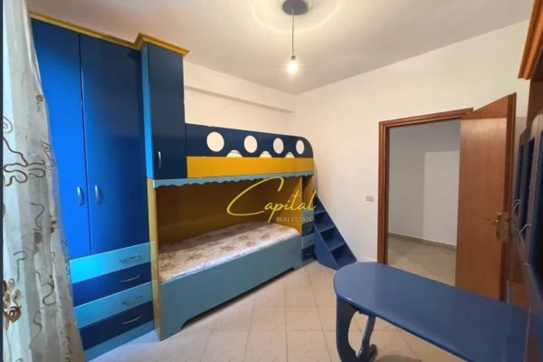 Appartamento in affitto a Tirana 2+1, Arredato