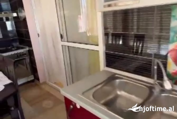 Shtepi me qera 2+1 ne Tirane - 50,000 Leke