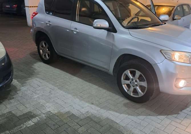Cars for sale in Tirana, Toyota, 2011 Diesel,Kambio Manual Payment 9,800  Euro.
