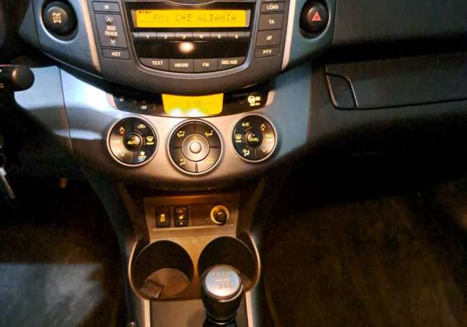 Makina ne shitje ne Tirane - 9,800 Euro