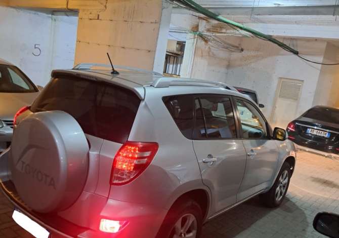 Cars for sale in Tirana, Toyota, 2011 Diesel,Kambio Manual Payment 9,800  Euro.