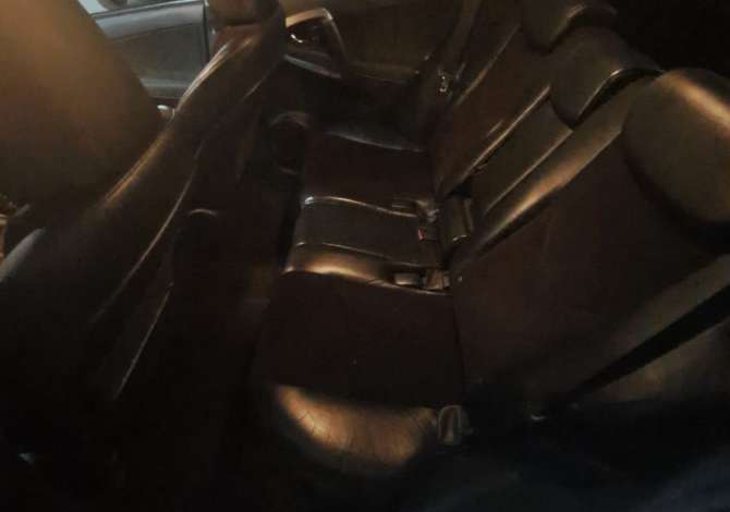 Cars for sale in Tirana, Toyota, 2011 Diesel,Kambio Manual Payment 9,800  Euro.