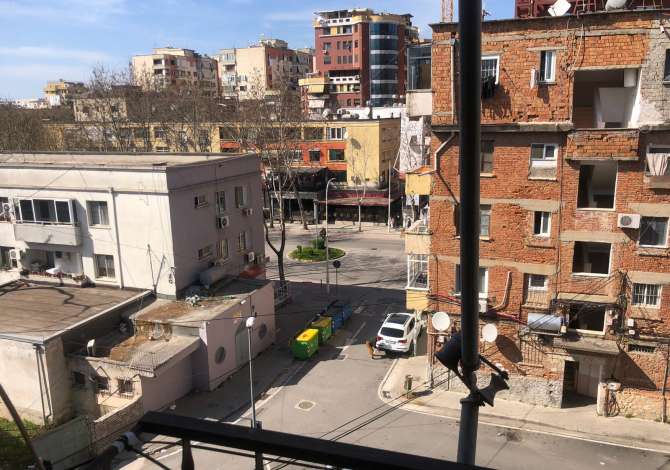 Shtepi me qera Apartament ne Tirane, 1+1, Mobilimi E mobiluar, Pagesa 370  Euro.