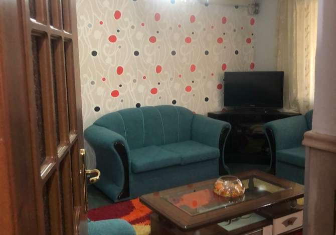 Shtepi me qera Apartament ne Tirane, 1+1, Mobilimi E mobiluar, Pagesa 370  Euro.