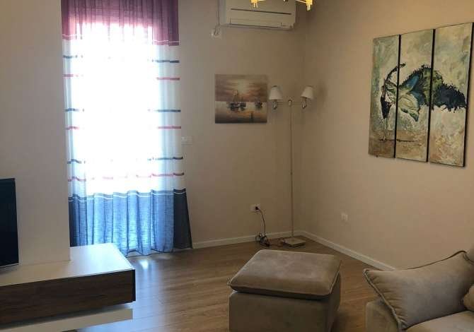 Shtepi me qera Apartament ne Tirane, 2+1, Mobilimi E mobiluar, Pagesa 550  Euro.