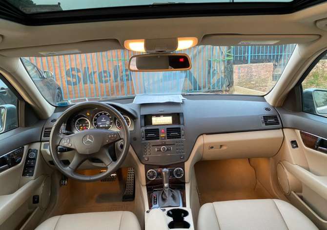 Makina ne shitje ne Tirane, Mercedes-Benz, 2010 gasoline-gas,Kambio Automatik Pagesa 8,699  Euro.