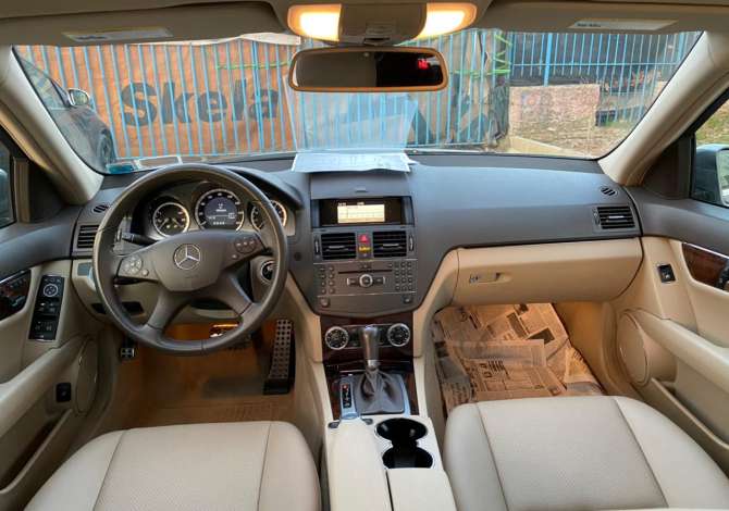 Makina ne shitje ne Tirane, Mercedes-Benz, 2010 gasoline-gas,Kambio Automatik Pagesa 8,699  Euro.
