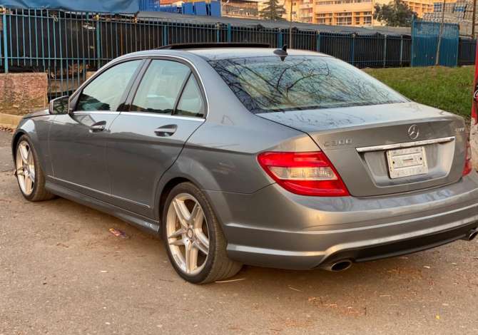 Makina ne shitje ne Tirane, Mercedes-Benz, 2010 gasoline-gas,Kambio Automatik Pagesa 8,699  Euro.
