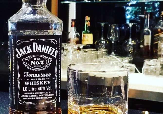 Njoftime Pune ne Tirane, Profesioni Kamarier , Shisha Boy , Sanitare , , Pagesa Me Marreveshje.