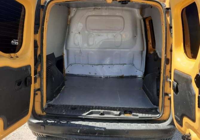 Makina ne shitje ne Tirane, Renault, 2012 Diesel,Kambio Manual Pagesa 4,500  Euro.