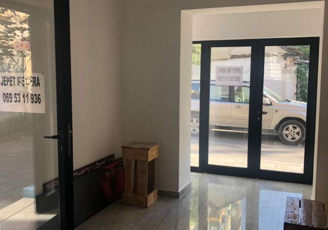 Ambient biznesi me qera 1+1 ne Tirane - 45,000 Leke