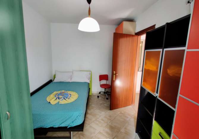 Shtepi ne shitje  ne Tirane, 3+1, Mobilimi E mobiluar, Pagesa 150,000  Euro.