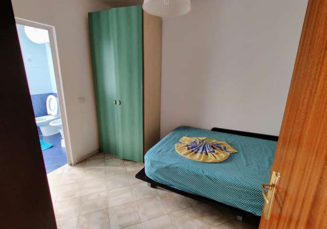 Shtepi ne shitje  ne Tirane, 3+1, Mobilimi E mobiluar, Pagesa 150,000  Euro.