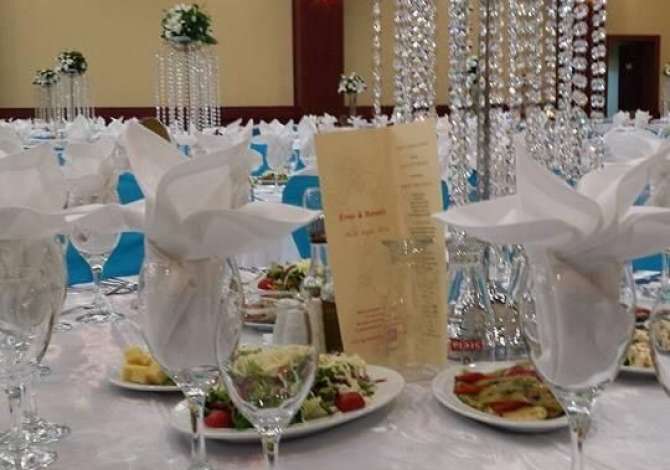 Different articles in Tirana - 5,000 Leke
