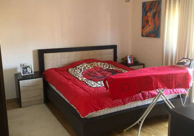 Shtepi me qera 2+1 ne Tirane - 450 Euro