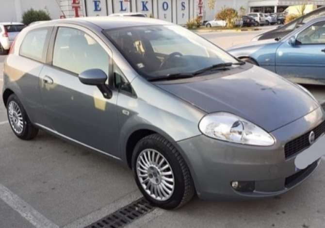 Car Rental in Fier - 33 Euro