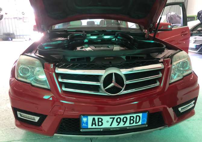 Makina ne shitje ne Tirane, Mercedes-Benz, 2010 gasoline-gas,Kambio Automatik Pagesa 11,000  Euro.