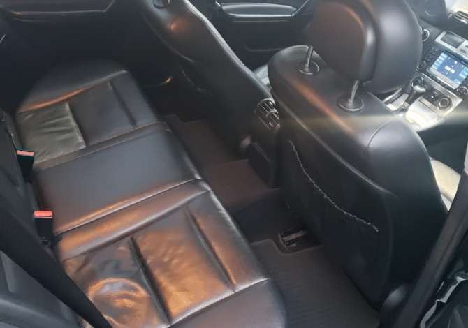 Makina ne shitje ne Tirane, Mercedes-Benz, 2004 Diesel,Kambio Automatik Pagesa 4,000  Euro.
