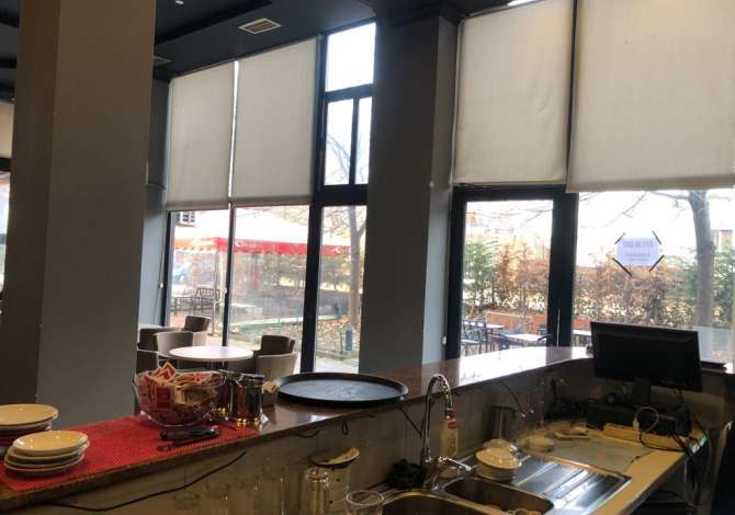 Shitet biznesi ne Rrugen 5 Maj 