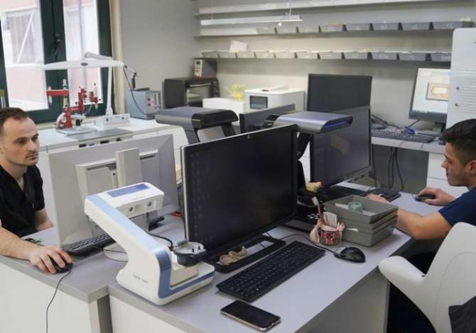 Klinike e specializuar per te gjitha trajtimet dentare dhe me ane te Sedacionit 