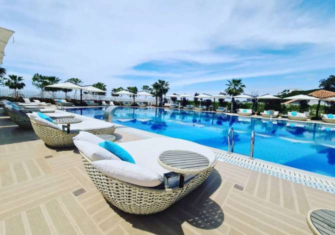 Njoftime Pune ne Durres, Profesioni Kuzhinier   -Ndihmes kuzhine  -Kamarier/e bari dhe restoranti  -Banakier/e  , Me eksperience, Pagesa Me Marreveshje.