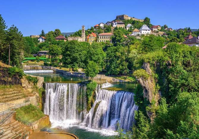 Sherbime Udhetimi dhe Transporti ne Tirane - 0 Leke