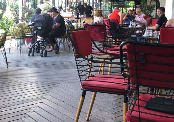 Njoftime Pune ne Durres, Profesioni  kamarier/e, banakier/e, ndihmes banakiere , Pa Eksperience, Pagesa Me Marreveshje.