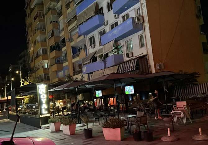 Njoftime Pune ne Tirane, Profesioni banakier/e, ndihmes banakiere , Me eksperience, Pagesa 45,000  Leke.