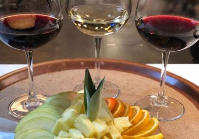 Njoftime Pune ne Tirane, Profesioni kamarier, sanitare , Pa Eksperience, Pagesa 40,000  Leke.