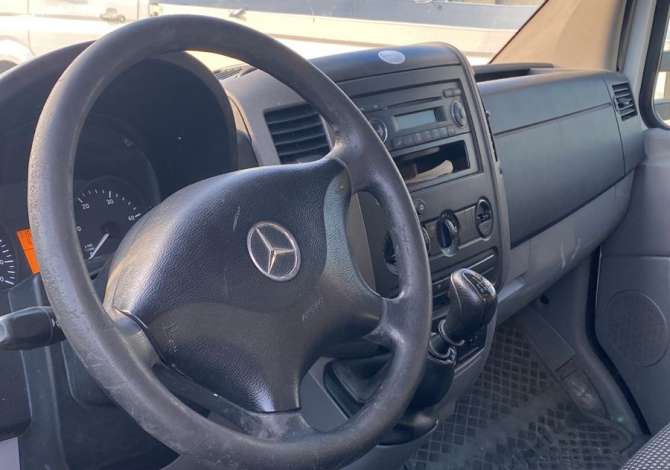 Makina ne shitje ne Tirane - 15,000 Euro