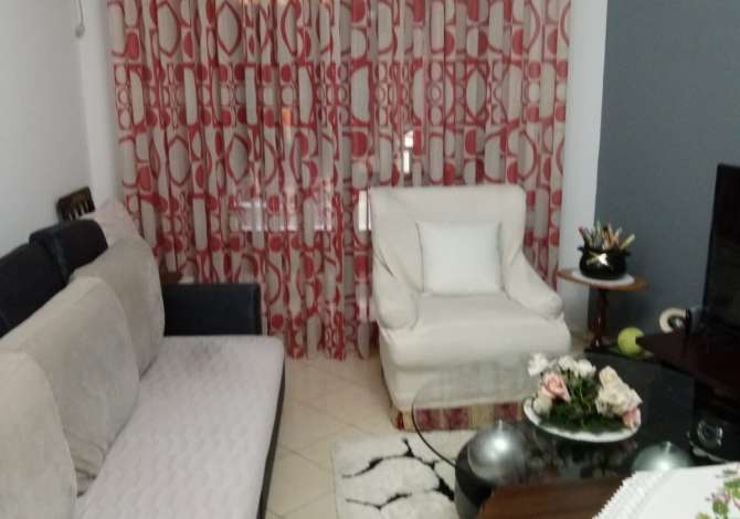 Shitet shtepia ne Rrugen Muhamed Deliu 