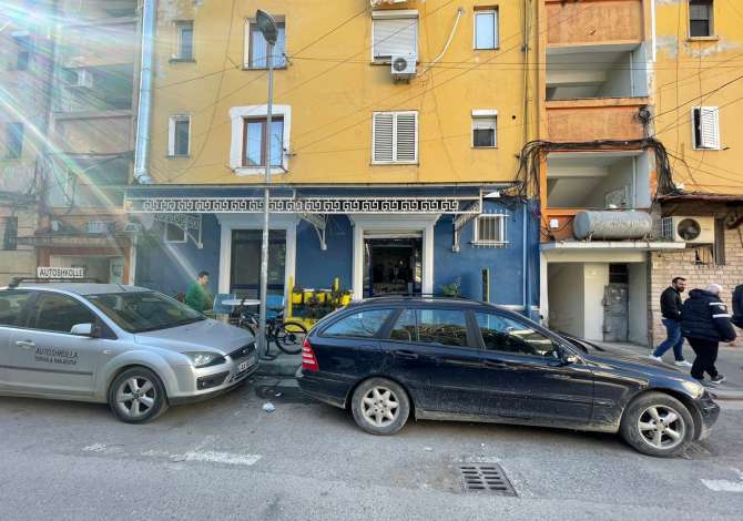 Njoftime Pune ne Tirane, Profesioni Kamarier, Ndihmes Kuzhuniere, Sanitare  , Pa Eksperience, Pagesa 40,000  Leke.