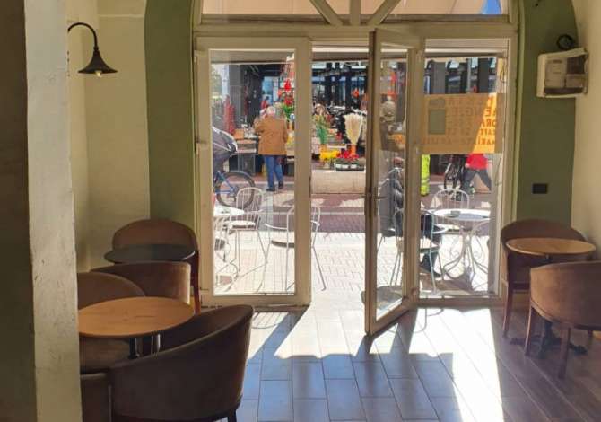 Shitet biznesi te Pazari i Ri