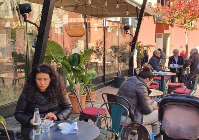 Shitet biznesi te Pazari i Ri