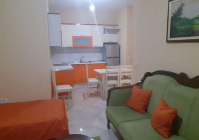 Shtepi me qera 1+1 ne Tirane - 30,000 Leke