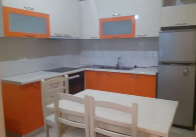 Shtepi me qera Apartament ne Tirane, 1+1, Mobilimi E mobiluar, Pagesa 30,000  Leke.