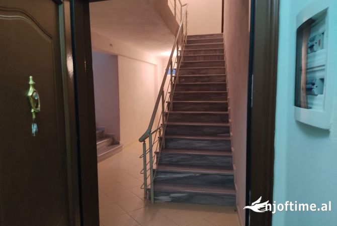 Shtepi ne shitje Apartament ne Sarande, 2+1, Mobilimi E mobiluar, Pagesa 9,500,000  Leke.