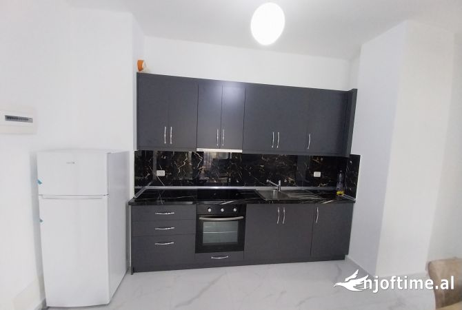 Shtepi me qera 1+1 ne Tirane - 50,000 Leke