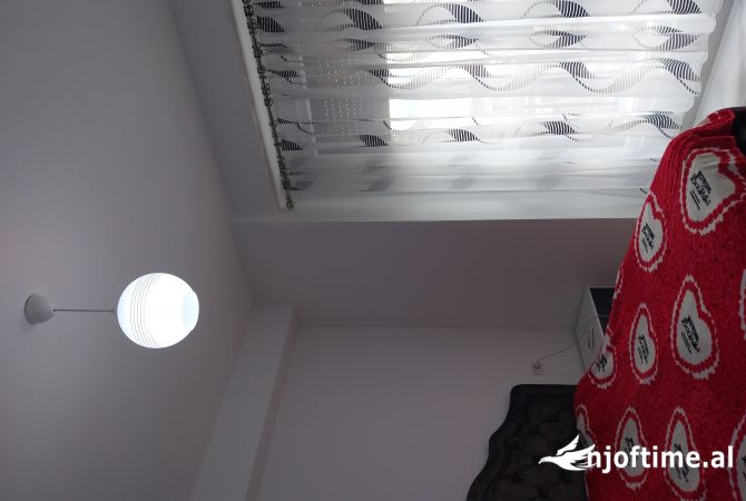 Shtepi me qera Apartament ne Tirane, 1+1, Mobilimi E mobiluar, Pagesa 50,000  Leke.