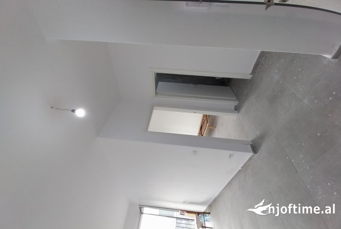 Shtepi me qera 1+1 ne Tirane - 30,000 Leke