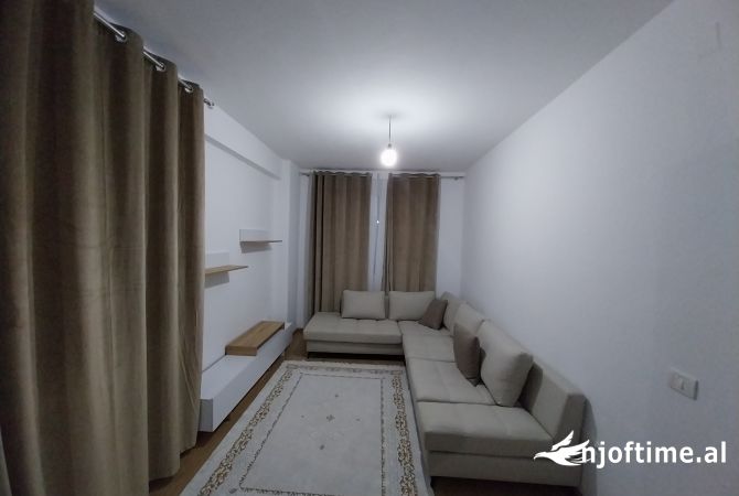 Shtepi me qera 1+1 ne Tirane - 45,000 Leke