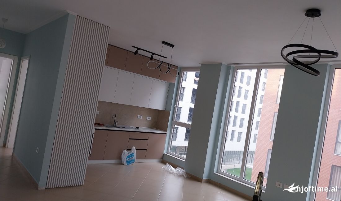 Shtepi me qera Apartament ne Tirane, 2+1, Mobilimi Pjeserisht e mobiluar, Pagesa 500  Euro.