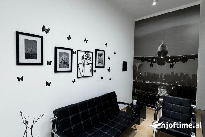 Different articles in Tirana - 2,500 Euro