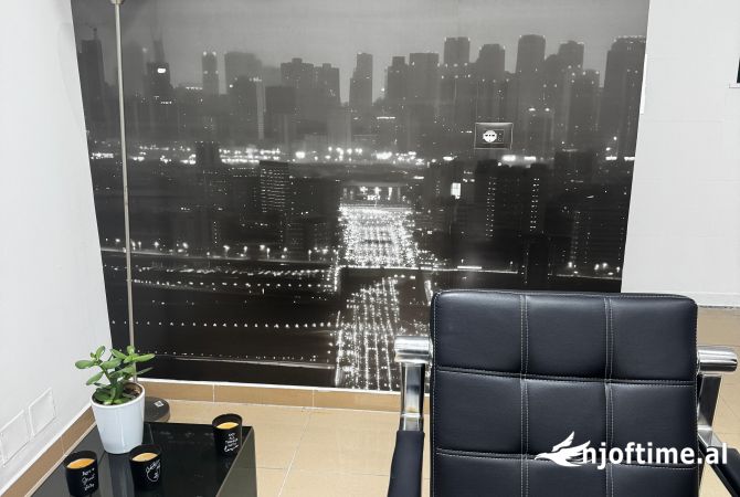 Different articles  in Tirana - 2,500 Euro